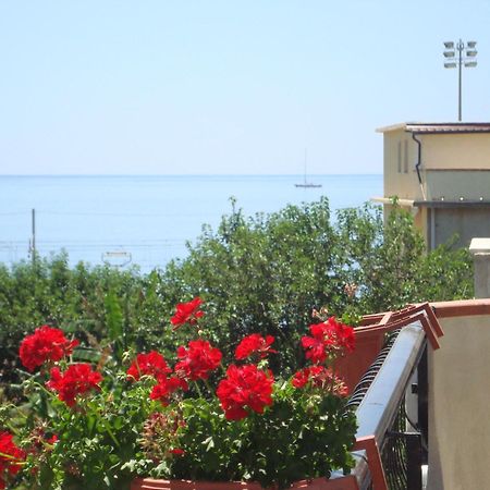 B&B Nereidi Melito di Porto Salvo Kültér fotó